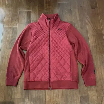 Oakley 빨간색 풀 지퍼 자켓 퀼팅