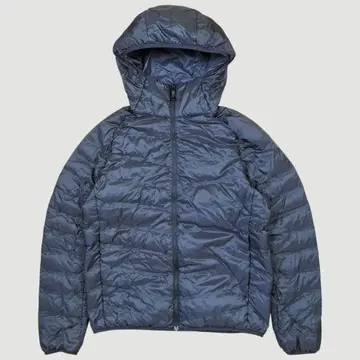 UNIQLO 울트라 라이트 다운 심리스 후드티 블랙 M 사이즈