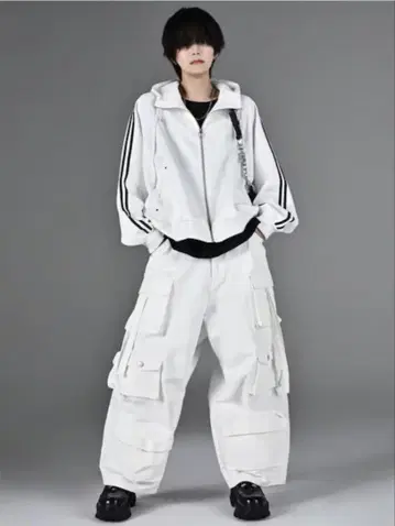아들러 parachute cargo pants / 파라슈트 카고 팬츠