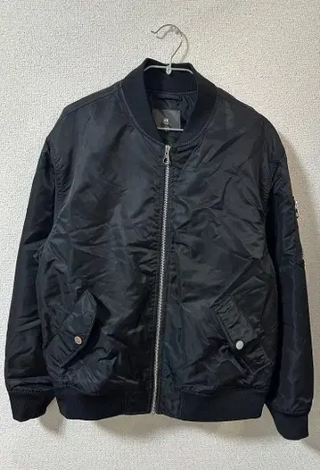 MA-1 스타일 블랙 자켓
