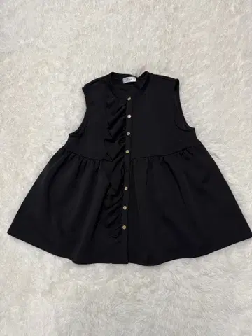 Myu 미유 페플럼 프릴 베스트 블랙 골드 버튼