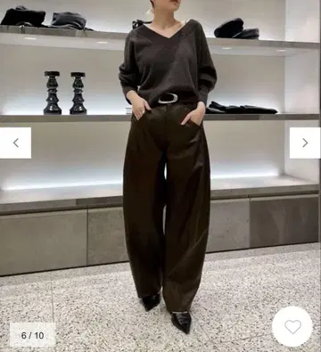 그레이스 콘티넨탈 크러쉬 가죽 에그 팬츠