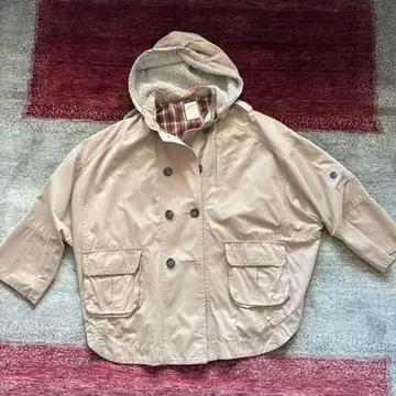 BEAMS HEART 후드 부착 베이지 자켓