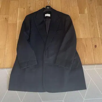 THE RERACS 블랙 체스터 코트