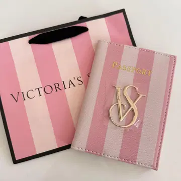 재입고 미사용 새상품 Victoria's Secret 여권 케이스 핑크