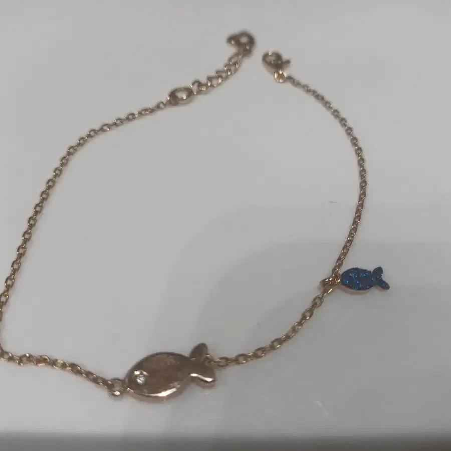 Cos COS 리플 크로스바디 백 - 나일론