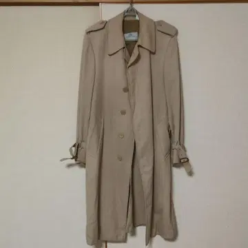Aquascutum 베이지 트렌치코트