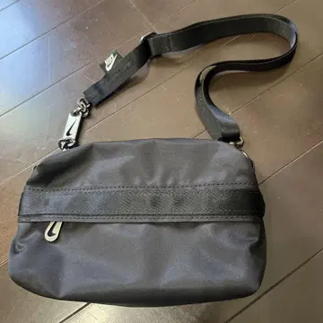 NIKE 나이키 퓨추라 럭스 크로스바디 백