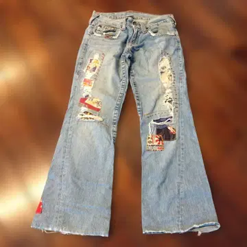 TRUE RELIGION 패치워크 데님 청바지