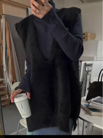 WILLFULLY double face shaggy knit vest