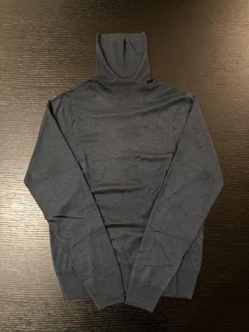 새상품급!! 정가 10만 Cruciani 크루치아니 실크 캐시미어 터틀