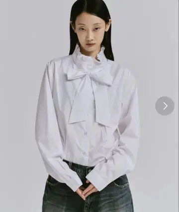 [ FEKETE ] 보타이 프릴 셔츠 블라우스