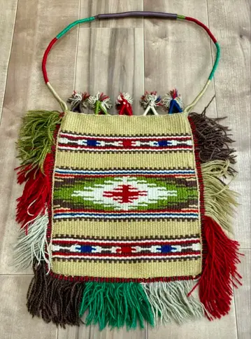 빈티지 킬림 러그 원단 프린지 숄더백