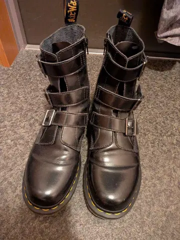 Dr.Martens 닥터마틴 블랙 벨트 부츠