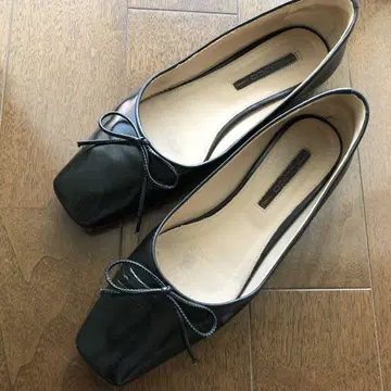 펠리코 써니 블랙 플랫슈즈 39