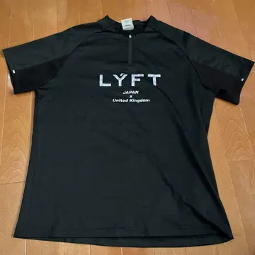 LYFT 하프 지퍼 T셔츠 블랙 일본 x 영국