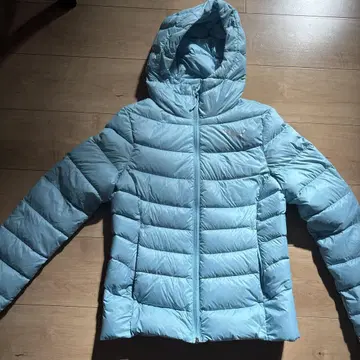 PUMA 후드 부착 라이트 블루 다운 자켓