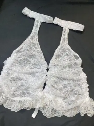 화이트 레이스 프릴 레그 워머