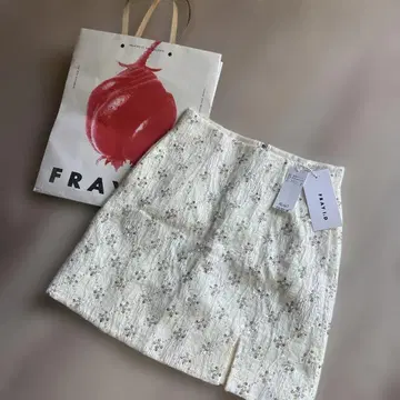 FRAY I.D 꽃무늬 슬릿 미니 스커트 S
