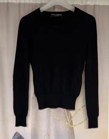 돌체앤가바나 쉘 버튼 캐시미어 100% 니트 블랙