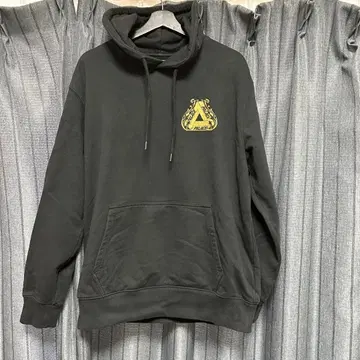 PALACE 골드 로고 블랙 후드티