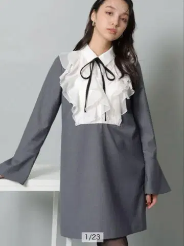 Rirandture 프릴 보타이 미니 원피스