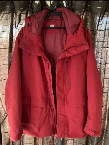 UNIQLO XL 레드 다운 자켓