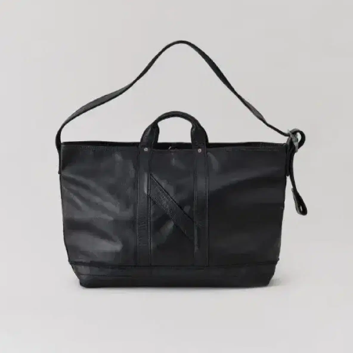 visvim CHARLIE Ⅱ SHOULDER BAG (M) Visvim Charlie II shoulder bag Visvim