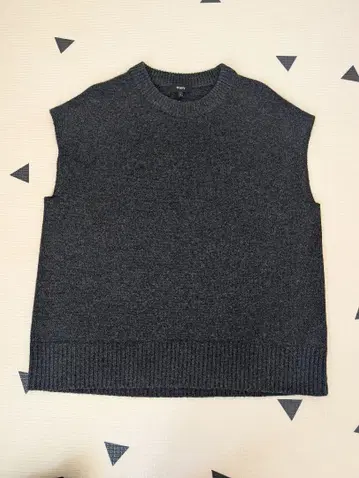 [ 새상품급 ] Theory 니트 베스트 S