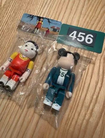 새상품 베어브릭 오징어 게임 앞뒷면 세트