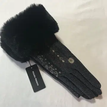 마타노 아츠코 따뜻한 밑단 퍼 장갑 (블랙 계열)
