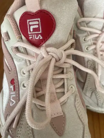 휠라 FILA 스니커즈