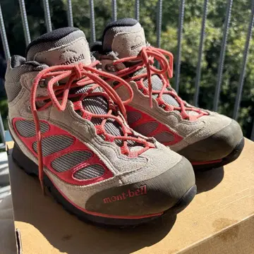 mont-bell 트레킹 슈즈