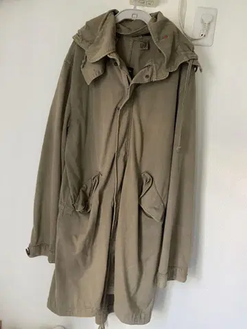 Tsumori Chisato 카키 후드 탈부착 가능 모즈 코트