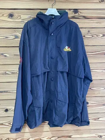 A02688 Tri Mountain 점퍼