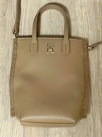 가격 인하! TOMMY 타미힐피거 숄더백 스마트폰 새상품