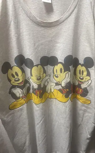 미키 4연 앉은 t셔츠 그레이 멜란지 디즈니 스토어