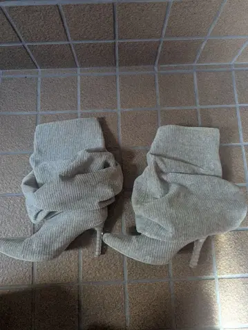 yello 리브 그레이 하이힐 롱 부츠