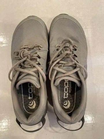Topo Athletic 트레일 러닝화 그레이