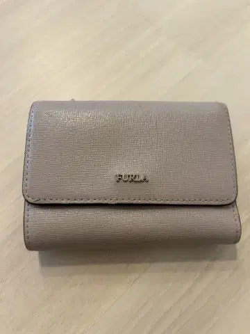 FURLA 베이지 3단 폴더형 지갑