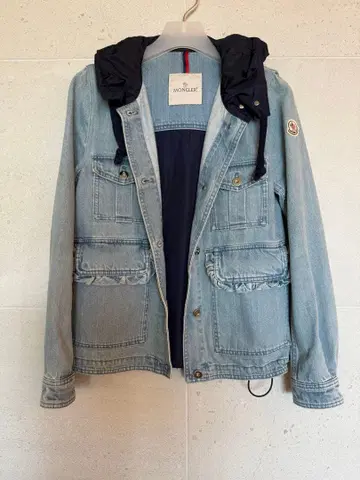 MONCLER 후드 부착 데님 자켓
