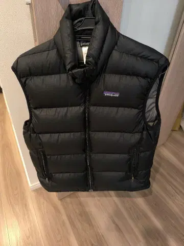 patagonia 블랙 다운 베스트 S
