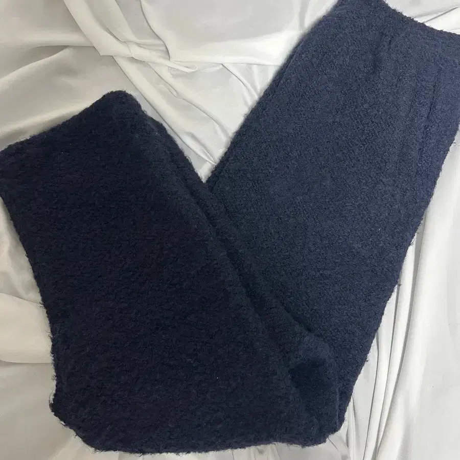 4] Auralee Alpaca Wool Leno Cloth E.ji Pants on Bunjang Global Site.