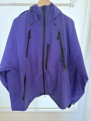 TIGHTBOOTH PRODUCTION SNOW JACKET 초레어 xl