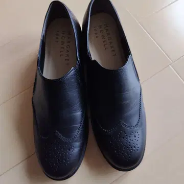 마가렛호웰 윙팁 로퍼 23.5cm 미사용 새상품 블랙