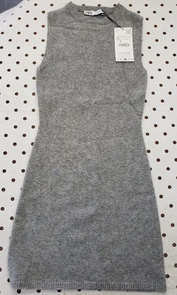 ZARA 슬리브리스 니트 미니 원피스 & 터틀넥 플리츠 니트