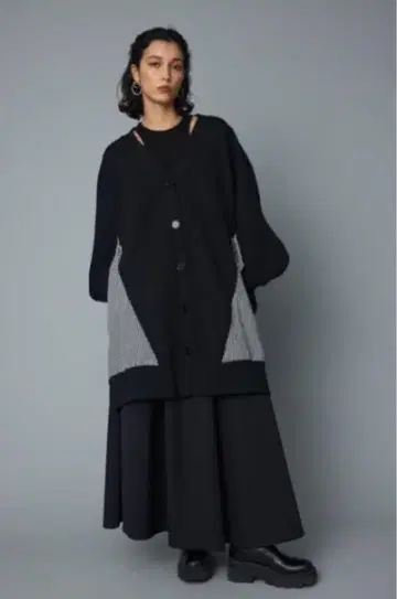 HERIN.CYE Wave sleeve long cardigan