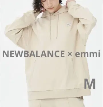 NEWBALANCE 뉴발란스 emmi 에미 후디 베이지 M