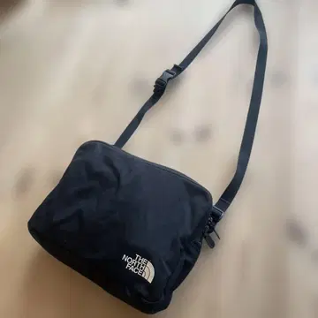 THE NORTH FACE 블랙 숄더백