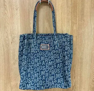 MARC JACOBS 모노그램 데님 로고 토트백